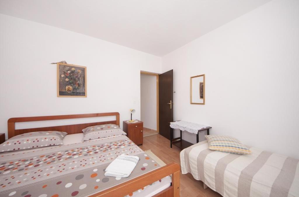 Apartments Mira Splitska Dış mekan fotoğraf