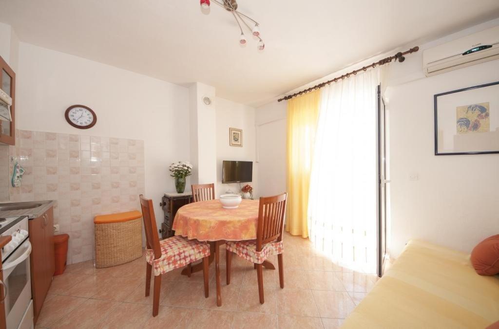 Apartments Mira Splitska Dış mekan fotoğraf