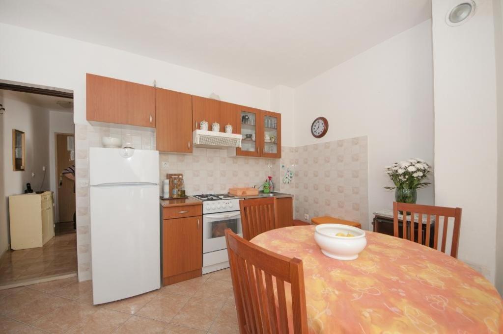 Apartments Mira Splitska Dış mekan fotoğraf