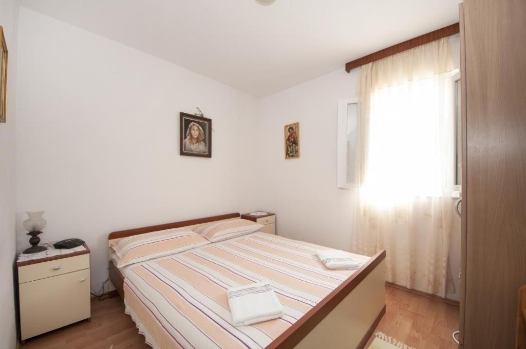 Apartments Mira Splitska Dış mekan fotoğraf